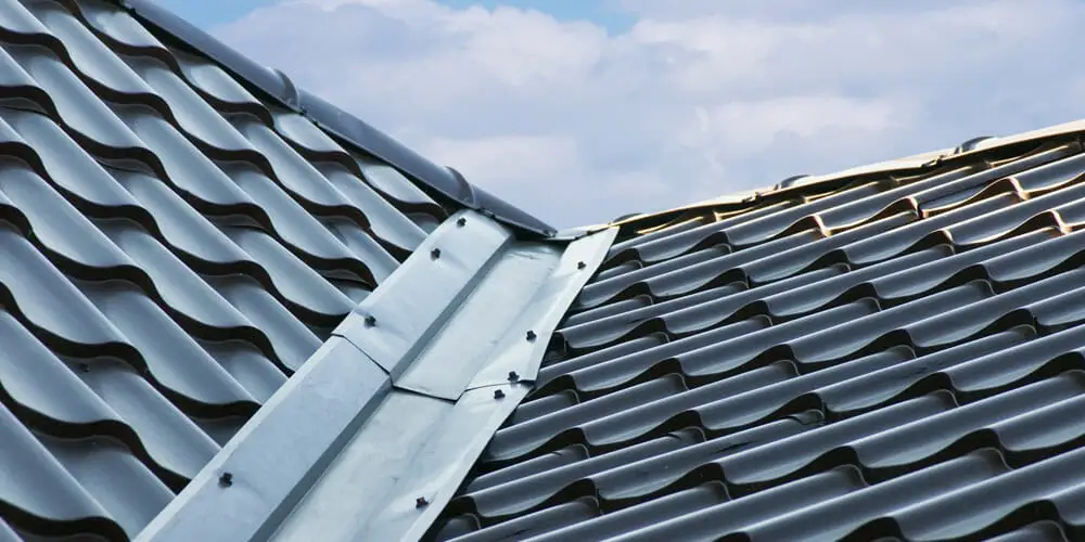 Roof replacement service with tear-off and new roofing installation by Mile High Roofing Contractor in Lafayette, CO